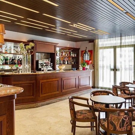 Hotel Ambasciatori-3